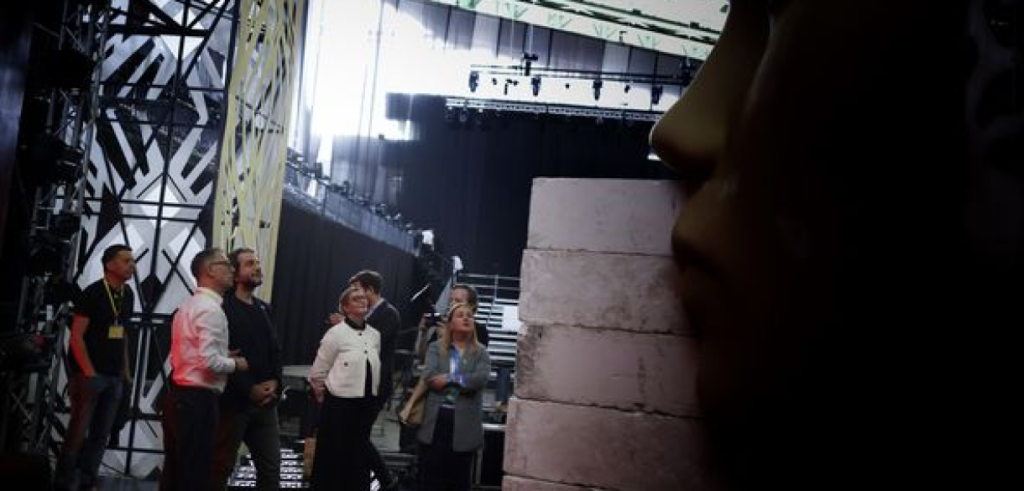 Pallati i Rinisë: Vendndodhja e Përzgjedhur për Festivalin e Këngës në RTK