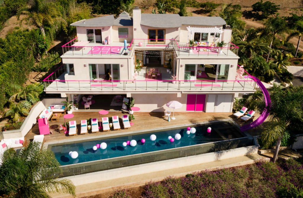Shtëpia Barbie ekziston vërtet në Malibu dhe jepet me qera