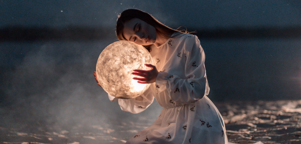 Revoltë dhe Rilindje: Hëna e Re në Akrep më 13 nëntor ndryshon plotësisht fatin e këtyre shenjave astrologjike!